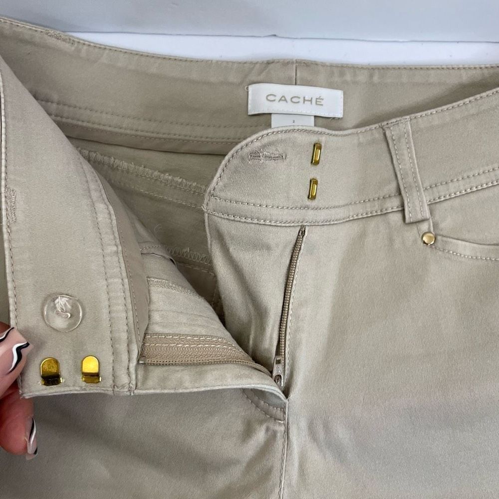 Cache| Bermuda| shorts| Has stretch| Thick material - Picture 10 of 11